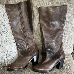 Ariat Women’s Sz 9 Tall Heeled Leather Boot
